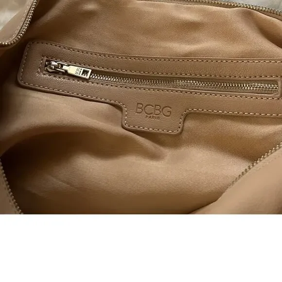 BCBG Paris Pebbled Faux Leather Tan Beige Crossbody Bag - Picture 2 of 6